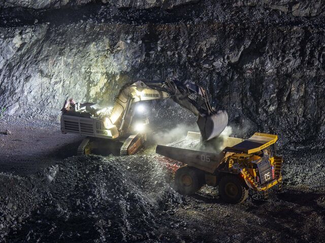 Canada's Barrick announces end of gold mines dispute with Mali