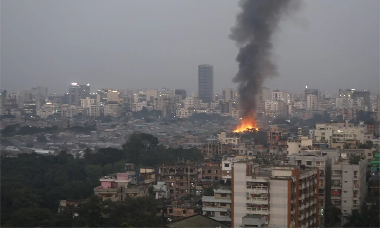 Korail Slum fire under complete control after 16hrs; no casualties reported