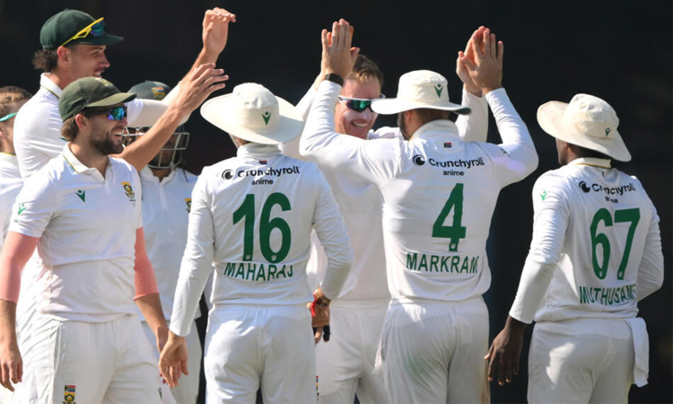 India 90-5 to put South Africa on cusp of 2-0 Test sweep