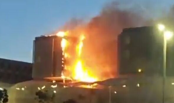 Fire engulfs hospital in Spain