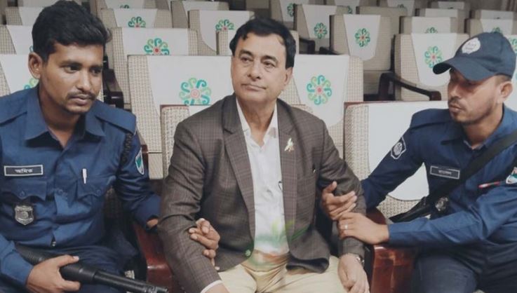 Fake Add'l Secy held in Jashore