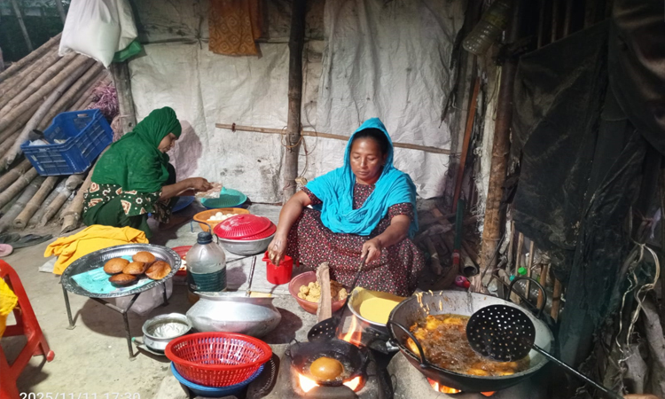 Morjina changes fate by selling pitha, egg chops in Chuadanga