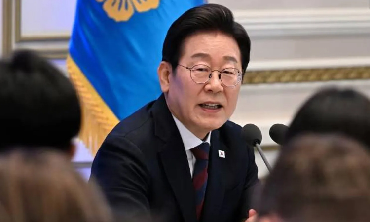 S. Korea leader says 'extremely difficult' to make nuclear subs in US