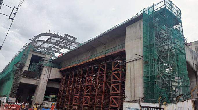 Kamalapur section of metro rail sees 67.86% work completion