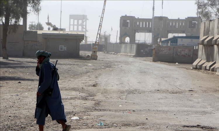 Pakistan says to let humanitarian aid into Afghanistan