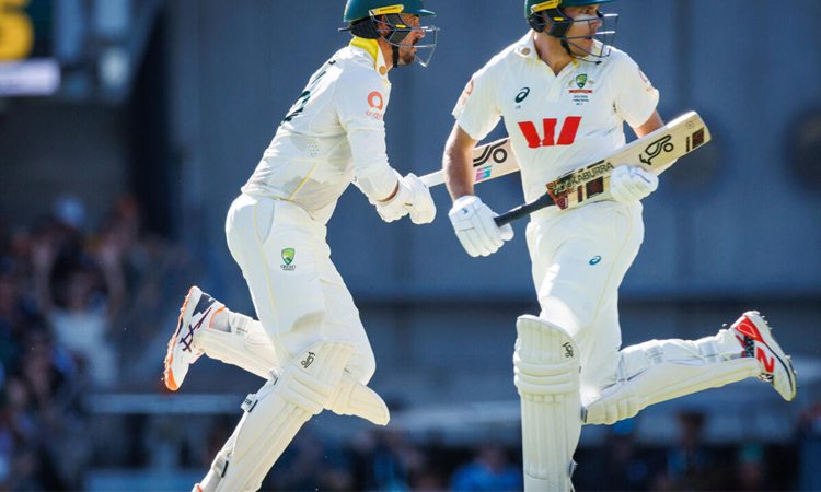 Resilient Australia 'adapt on the go' to close in on Ashes glory