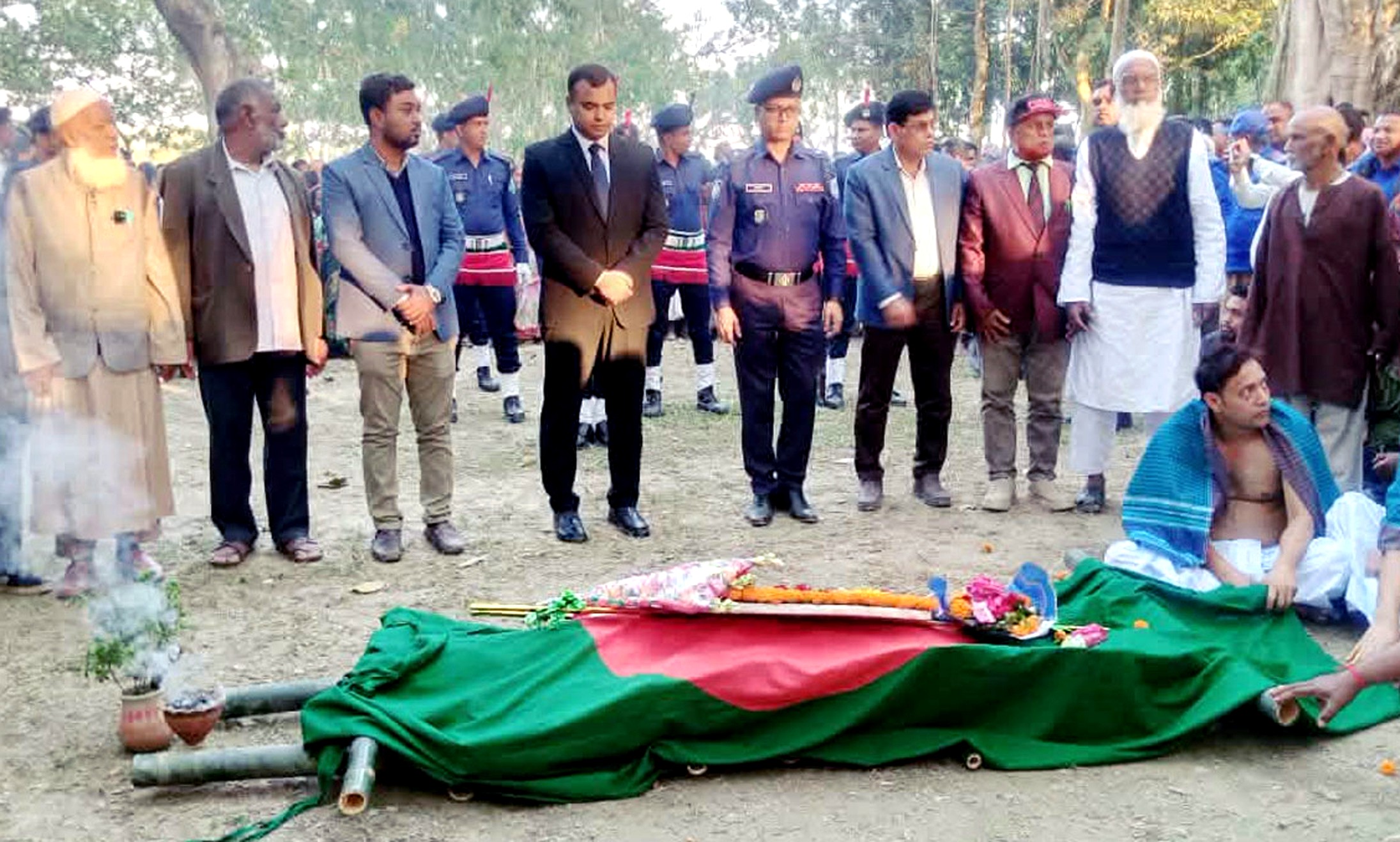 Slain freedom fighter Yogesh Chandra Roy given farewell with state honours