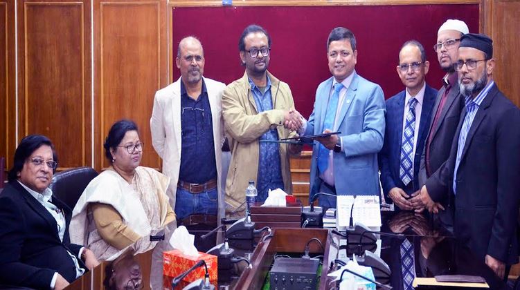 BRUR, BRMC sign MoU for integrated research on Begum Rokeya