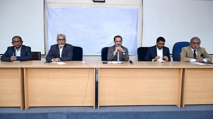 Meeting held on Dhaka University's residential hall renovation