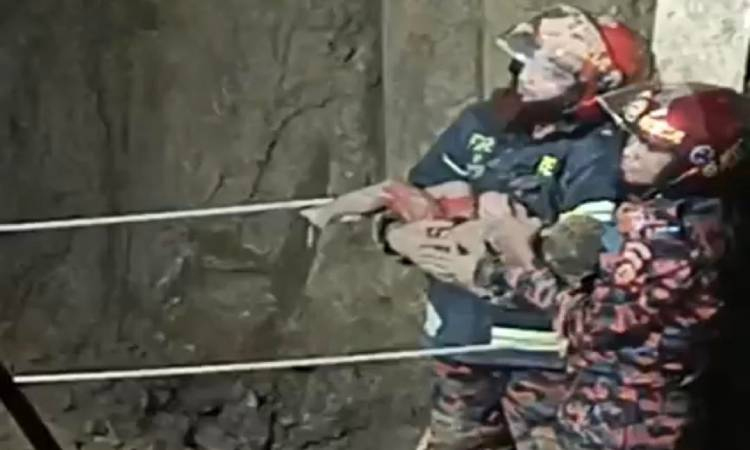 Sajid rescued after 32 hours, declared dead at hospital