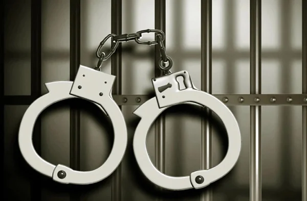 Police arrest youth who escaped from prison van in Bogura