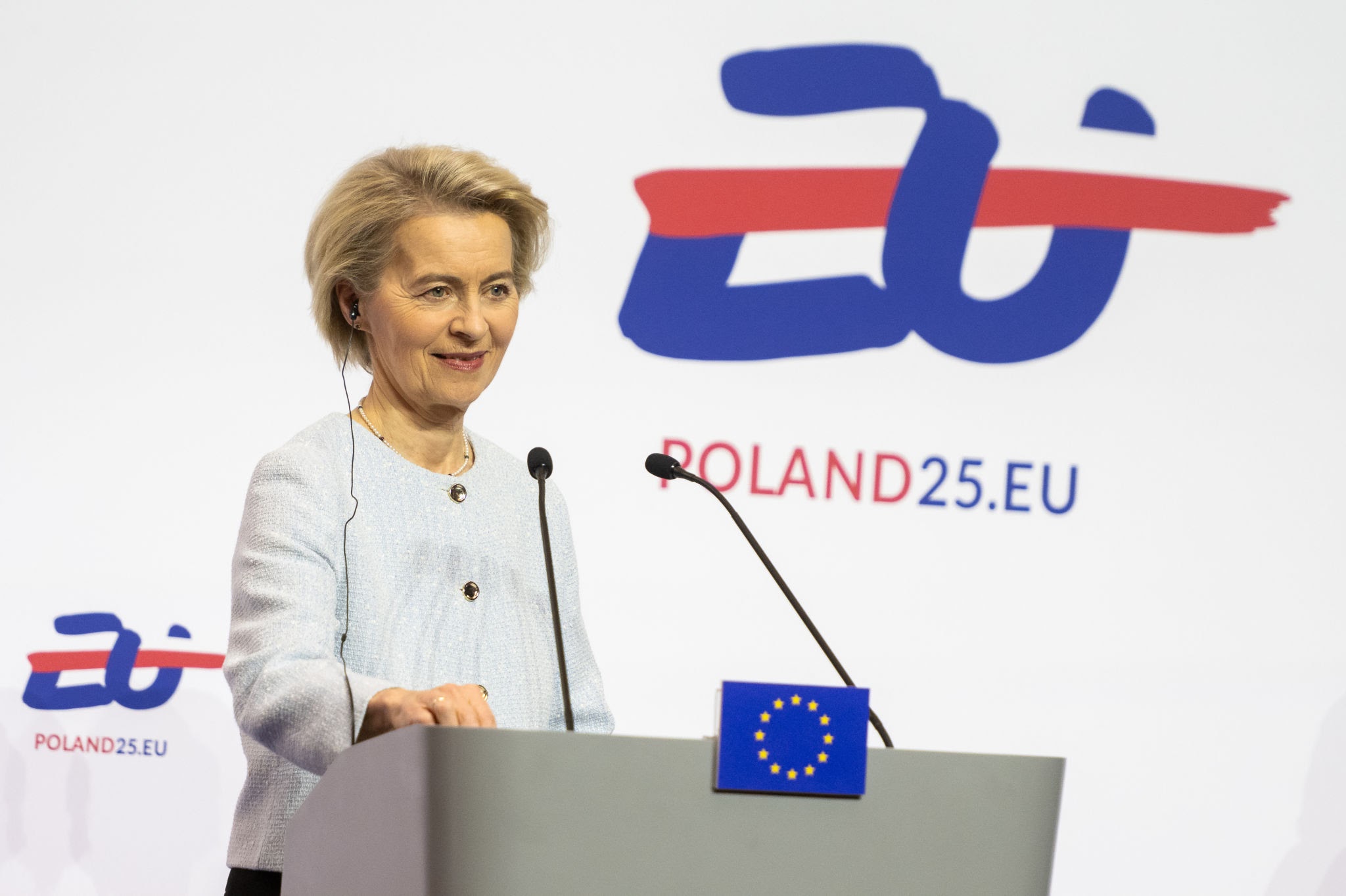 EU chief says 'shocked' by Bondi beach shooting, decries 'antisemitism'