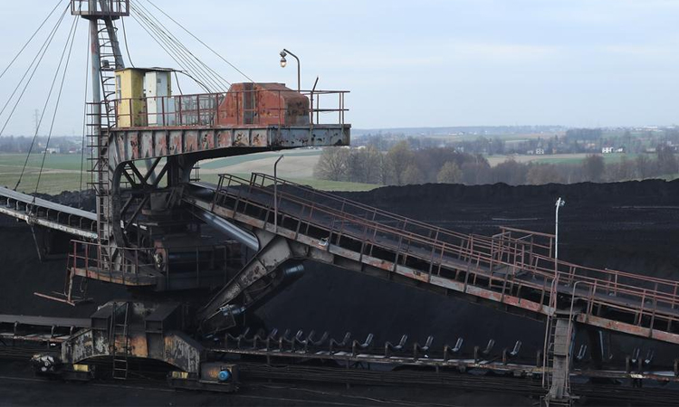Gas leak at Polish coal mine kills two: operator