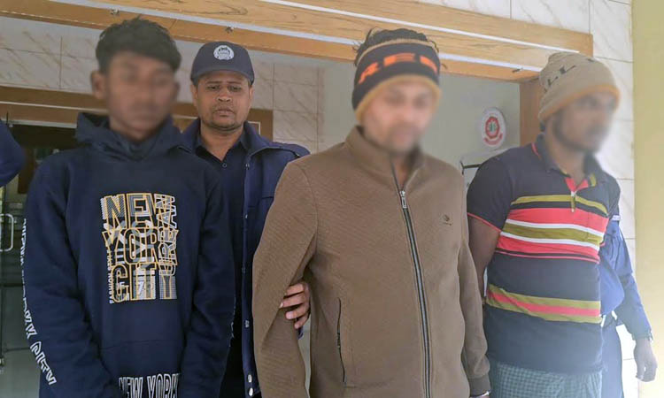 Three held with Tk 11.38 lakh fake currency in Bandarban