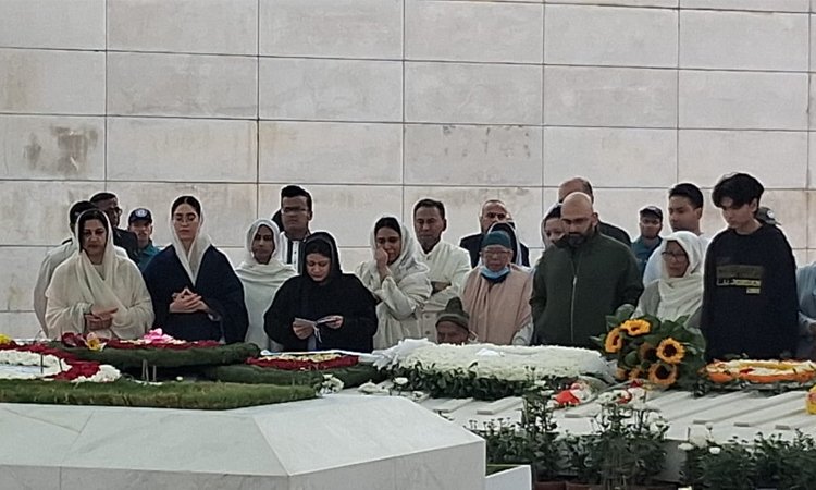 Zaima Rahman, family members visit Khaleda Zia's grave