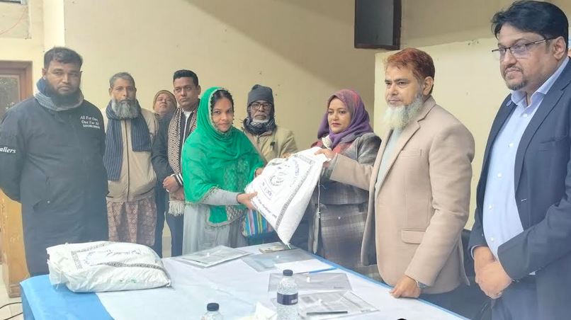 350 farmers in Thakurgaon receive free Binadhan-24 seeds, training