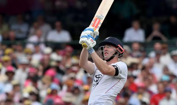 Aggressive Brook learning when to be patient at the crease