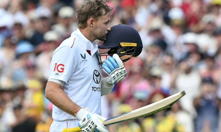 Root's majestic 160 powers England to 384 in final Ashes Test