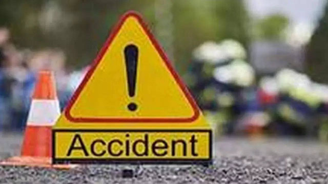 Teenager killed in Lakshmipur road crash