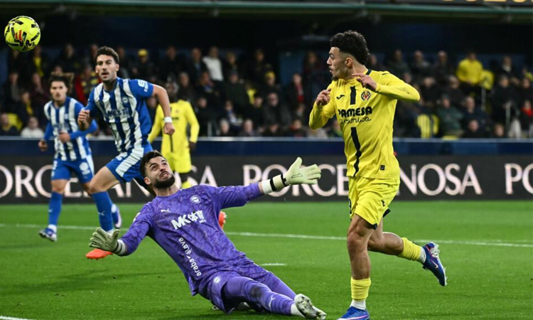 Villarreal sink Alaves to stay in La Liga hunt