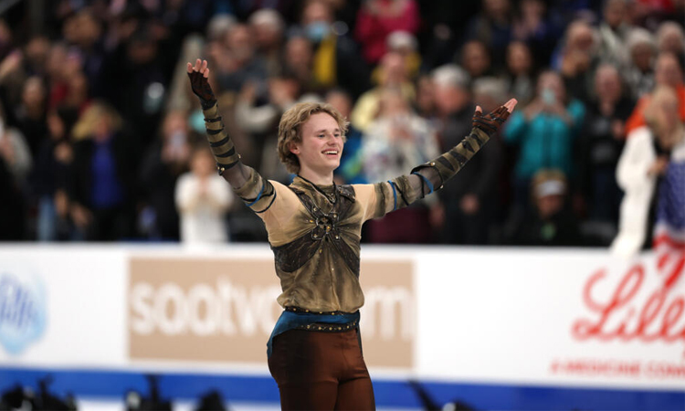 'Quad God' Malinin warms up for Olympics with US skating crown