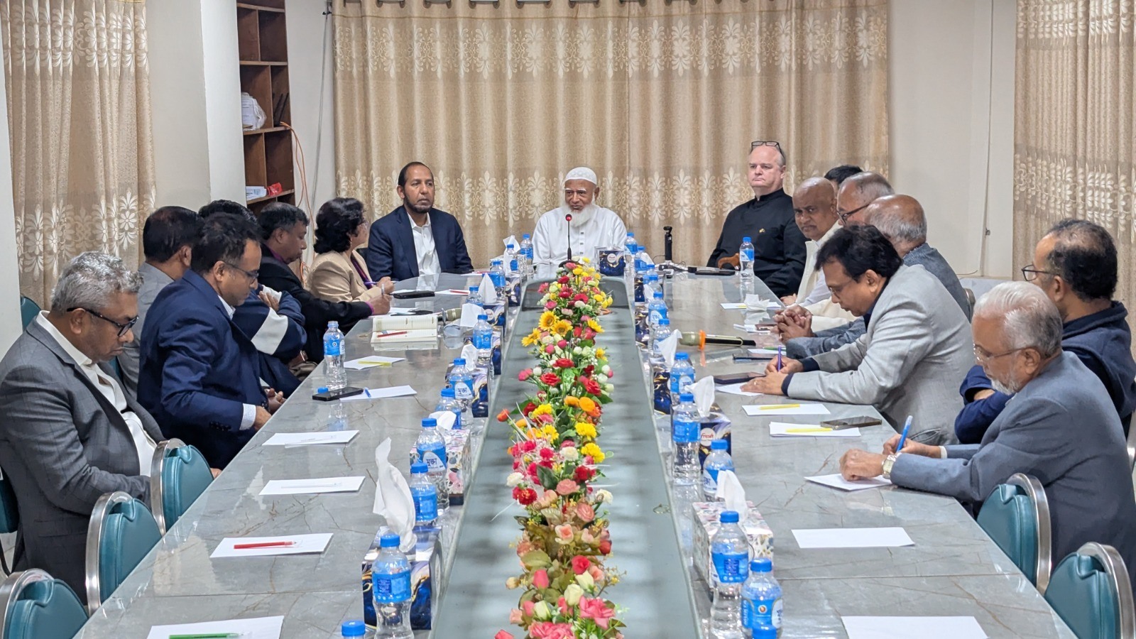 Jamaat Ameer meets US academic-led Christian delegation
