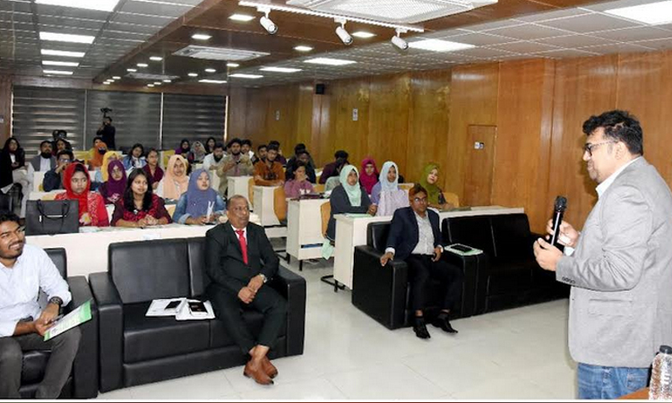 KU hosts workshop on civic awareness and fact-checking