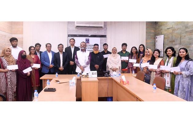 12 DU students receive Japan's NEF scholarships