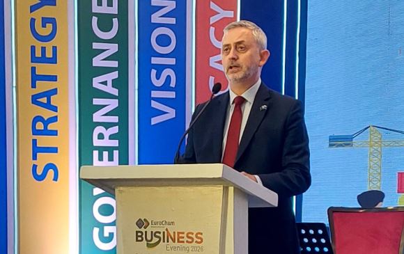 EU urges level playing field, policy stability