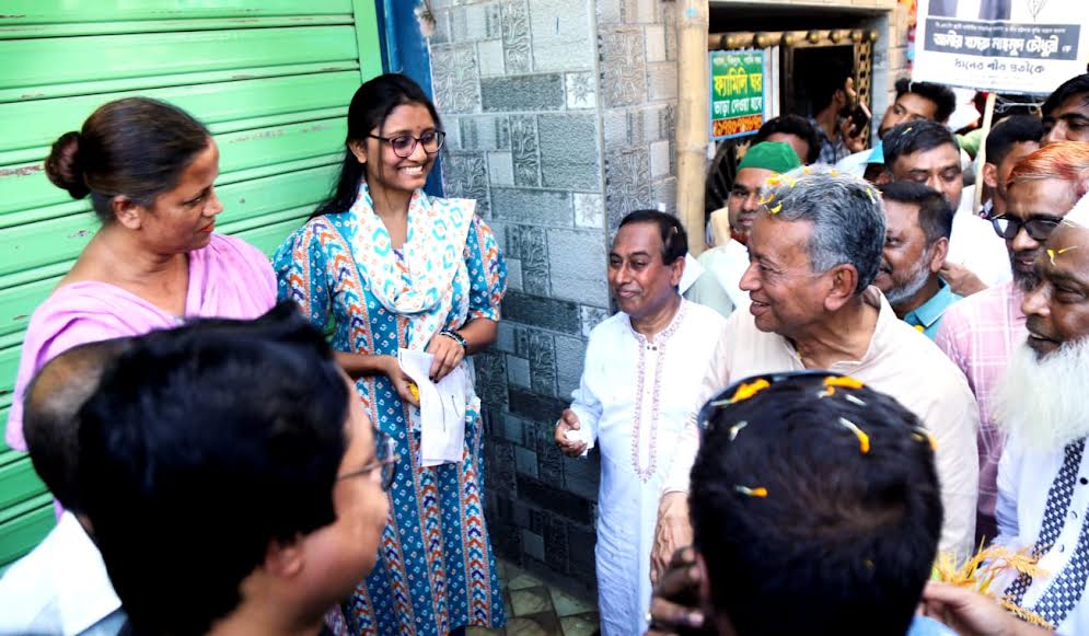 Poll participants must have confidence in people: Khasru