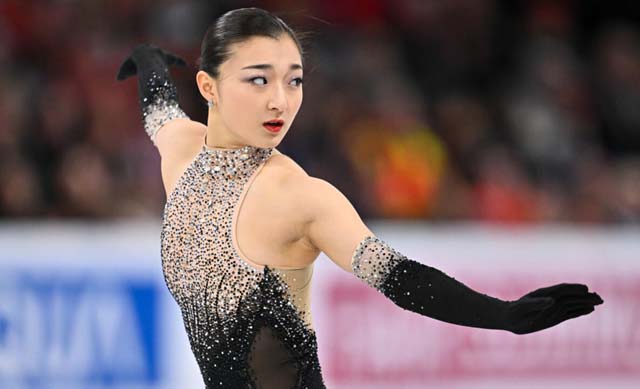 Kaori Sakamoto - Japan skating's big sister eyes Olympic gold at last