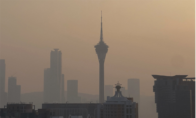 Hungary posts 0.3% GDP growth ahead of April election