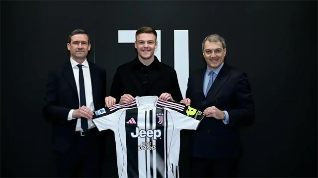 Juventus sign Swedish defender Holm on loan