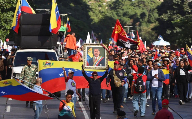Thousands of Venezuelans march to demand Maduro's release