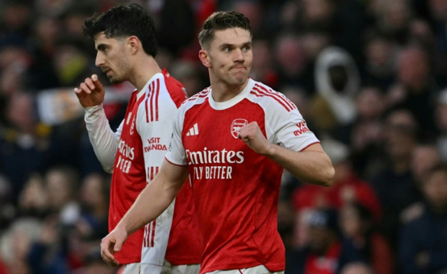 Gyokeres lifts Arsenal nine clear as Man Utd pile pressure on Frank