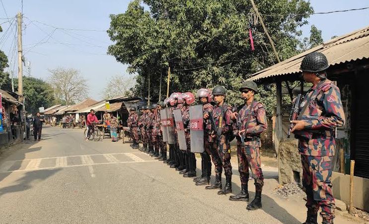Nearly 1 M law enforcers on guard for Feb 12 polls 