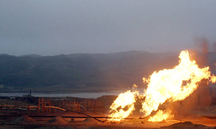 Fire at Iraq oil refinery kills one, injures 6