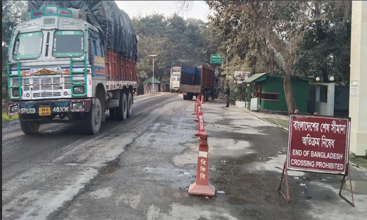 Sonamasjid Land Port to remain closed for three days