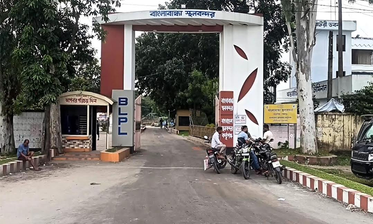 All land ports to remain closed on Feb 12–13