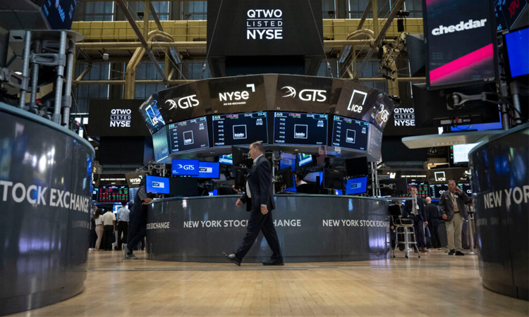 Stocks mixed as muted US retail sales spur caution