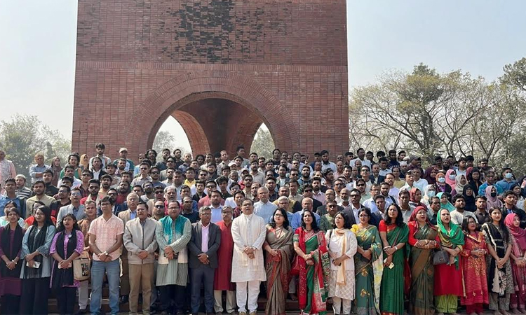 Democratic transition marked at JU with chorus rendition of national anthem