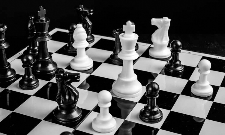 Six players advance to third round