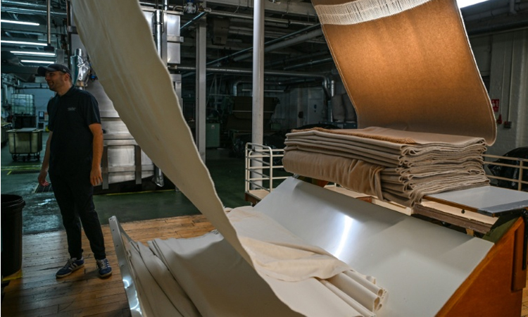 Scottish fashion seeks new talent for homespun crafts