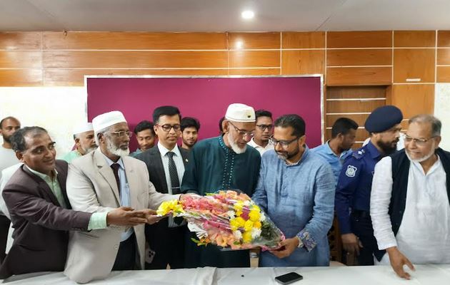 Monzoor visits home district Pirojpur for first time after taking office