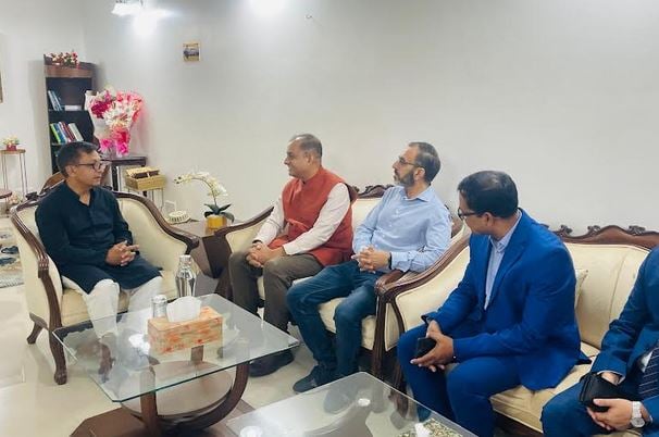 Indian Assistant HC meets Commerce Minister Muktadir in Sylhet