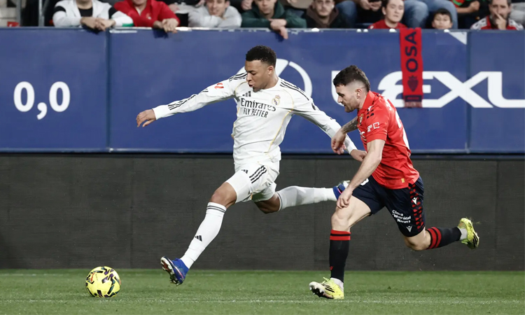 Liga leaders Real Madrid stung by late Osasuna winner