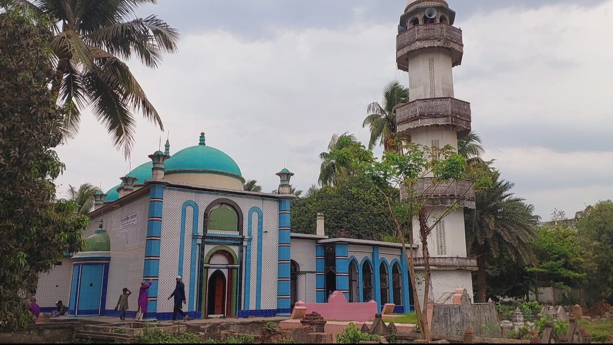 Historic Boro Mosque in Chuadanga marks 250-year of heritage