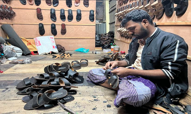 Patuakhali shoemakers become busy ahead of Eid-Ul-Fitr 