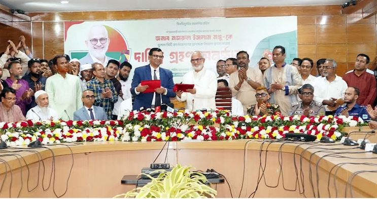 Manju vows to build corruption-free KCC, transform Khulna into green city