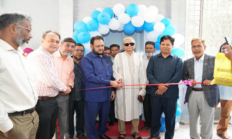 VC opens lift at RU academic building